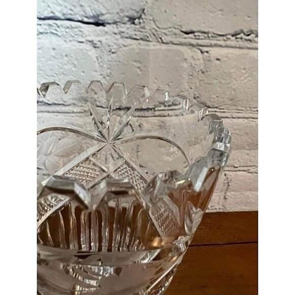 Crystal Chardonay Cut Crystal Vase 7 Inch - Picture 3 of 9